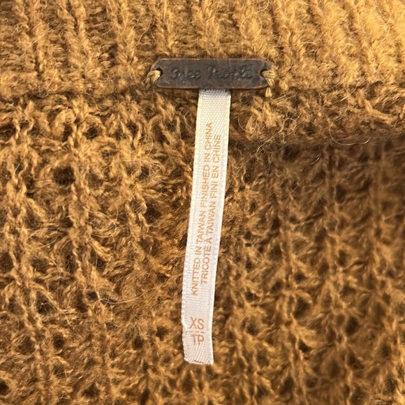Free People Lulu Birchwood Brown Oversized Wool Alpaca Blend Sweater Size XS - Picture 5 of 7